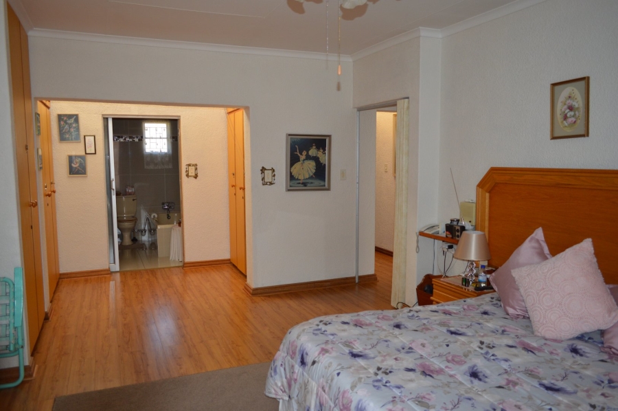 2 Bedroom Property for Sale in Oudorp North West